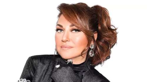 Καίτη Γαρμπή: Η γλυκιά συνύπαρξη με τον γιο της, Δημήτρη Σχοινά, πάνω στη σκηνή και τα χαμόγελα ευτυχίας