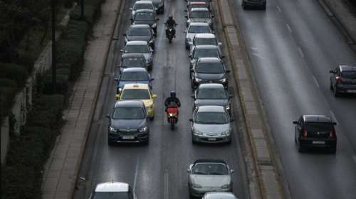 Τέλη κυκλοφορίας με τον μήνα: Οι οδηγίες της ΑΑΔΕ για να πάρετε πίσω τις πινακίδες κυκλοφορίας του αυτοκινήτου σας