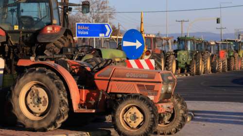 Νέες κινητοποιήσεις σήμερα από τους αγρότες: Πού θα στήσουν μπλόκα - Συνάντηση Μητσοτάκη και με τους Συνεταιρισμούς