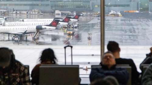 Κυβερνοεπίθεση ευρωπαϊκά αεροδρόμια: Μεγάλες καθυστερήσεις και ακυρώσεις πτήσεων - Αγώνας δρόμου για τα προβλήματα στο τσεκ-ιν