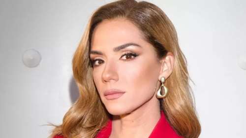 Βάσω Λασκαράκη: Το εντυπωσιακό glamorous look σε βραδινή της έξοδο