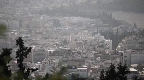 Αστατος ο καιρός σήμερα με βροχές, καταιγίδες και σκόνη - Εως 22 βαθμούς ο υδράργυρος