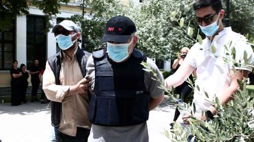 Δίκη &quot;Dr Kontos&quot; - Συνταρακτικός ο πατέρας 17χρονου: Το παιδί μου θα ζούσε αν δεν είχαμε συναντήσει τον ψευτογιατρό