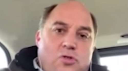 Απίθανη γκάφα του Βρετανού υπουργού Αμυνας: &quot;Μας τελειώνουν οι αντιαρματικοί πύραυλοι&quot;, είπε σε Ρώσους φαρσέρ