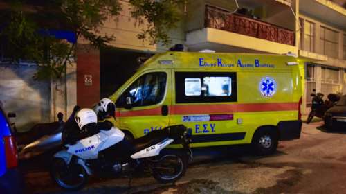 Πειραιάς: Τραυματισμός 15χρονης από τζαμαρία στο σπίτι της - Στο νοσοκομείο με βαθύ τραύμα στο δεξί της χέρι