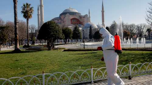 Τουρκία: Στους 108 οι νεκροί - 7.402 τα συνολικά κρούσματα