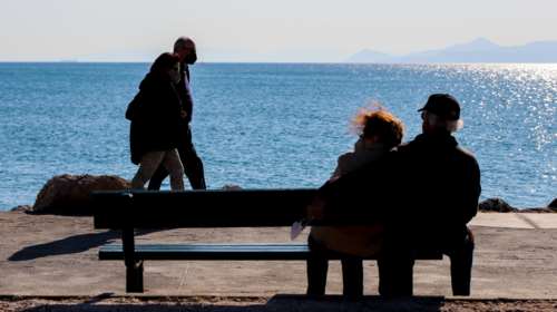 Αίθριος ο καιρός σήμερα στις περισσότερες περιοχές - Πού θα σημειωθούν βροχές