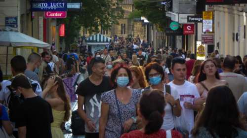 Κορονοϊός: Στο &quot;κόκκινο&quot; η Αττική με 1423 νέα κρούσματα - Στα ύψη Θεσσαλονίκη, Ηράκλειο και Ρέθυμνο