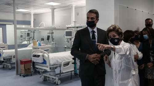 Μητσοτάκης στο &quot;Σωτηρία&quot; στα εγκαίνια 50 νέων κλινών ΜΕΘ: &quot;Κρίσιμοι οι επόμενοι μήνες&quot;