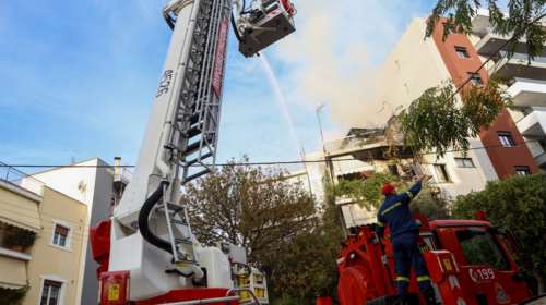 Συναγερμός στην πυροσβεστική για πυρκαγιά σε διαμέρισμα κοντά στην Κατεχάκη