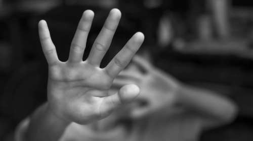 Μιχαηλίδου: Έρχεται η πλατφόρμα καταγγελιών για περιστατικά bullying μεταξύ ανηλίκων