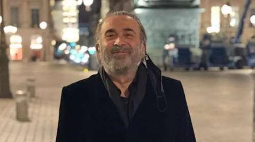 Λάκης Λαζόπουλος: Στο σπίτι στην Πάρο πριν επιστρέψει ξανά στο τηλεοπτικό τσαντήρι