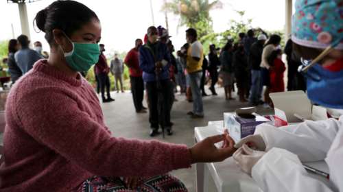 Παγκόσμια &quot;πρωτεύουσα&quot; του κορονοϊού η Βραζιλία: Πάνω από 355.000 νεκροί - Σαρώνει η μετάλλαξη