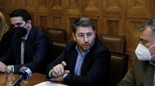 Ανδρουλάκης: Να μπει πλαφόν στην τιμή του ρεύματος και του φυσικού αερίου - Οι προτάσεις του ΚΙΝΑΛ