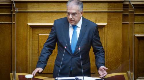 Θεοδωρικάκος: 1.118 καταγεγραμμένες υποθέσεις κακοποίησης παιδιών τα τελευταία 5 χρόνια