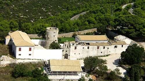 Σοκ στη Ζάκυνθο: Τουρίστρια καταγγέλλει απόπειρα βιασμού από καλόγερο μέσα σε μοναστήρι