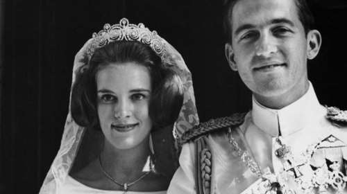 60 χρόνια πριν: Όταν η Άννα Μαρία παντρευόταν με ιβουάρ νυφικό τον Κωνσταντίνο Γλύξμπουργκ