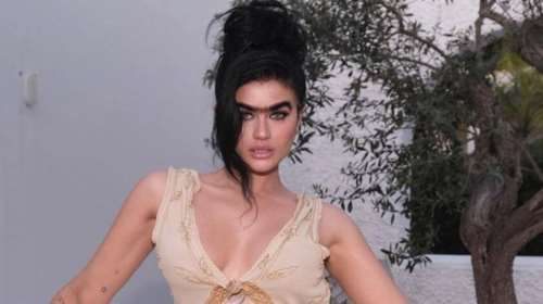 Εντυπωσίασε η Σοφία Χατζηπαντελή στο κόκκινο χαλί των Καννών