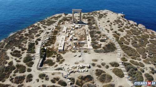 Νάξος: Aντιδράσεις για το συρματόπλεγμα στην Πορτάρα μετά τον τουρίστα που σήκωσε μάρμαρο χιλιάδων ετών [εικόνες]