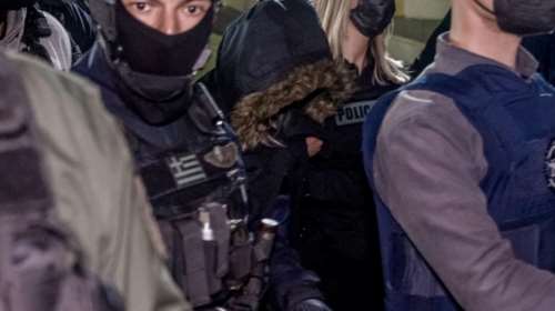 Πάτρα: &quot;Αν η Πισπιρίγκου ήταν ένοχη θα εξαφάνιζε το πανάκι&quot; - Τι υποστηρίζει ο δικηγόρος της