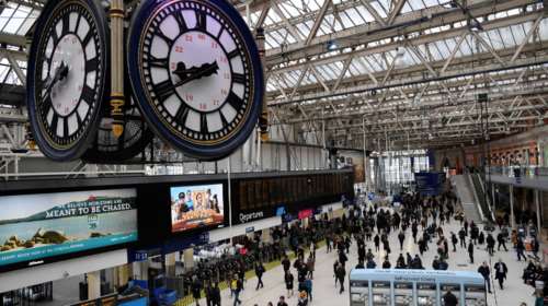 Ερευνα - καταπέλτης: Η βρετανική στρατηγική θα μπορούσε να στοιχίσει επιπλέον 70.000 ζωές