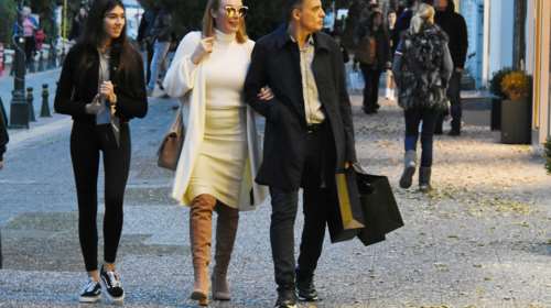 Η Τατιάνα Στεφανίδου ντύθηκε &quot;Λυδία Ευαγγελάτου&quot; - Οι νέες φωτογραφίες από τη Νέα Υόρκη