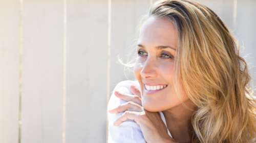 Διατροφή στην εμμηνόπαυση: Τα 7 tips που αξίζει να γνωρίζουμε ΠΡΙΝ μπούμε σε αυτή τη φάση