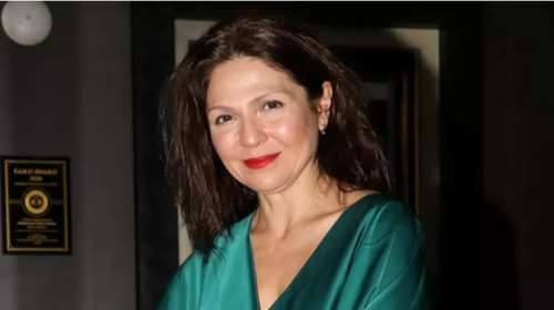 &quot;Γέννησα στο σπίτι μου, μέσα στο νερό, πριν 32 χρόνια&quot;