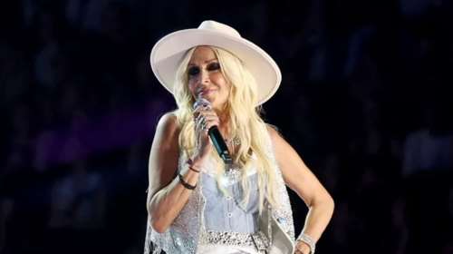 Η Άννα Βίσση πήγε κόντρα σε έναν από τους μεγαλύτερους κανόνες του μακιγιάζ μετά τα 50