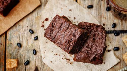 Απίθανο, νηστίσιμο κέικ σοκολάτα - Πανεύκολο και αφράτο