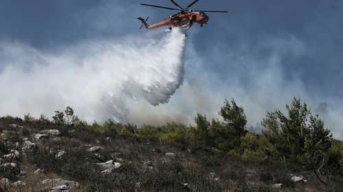 Συναγερμός στην Πυροσβεστική: Ξέσπασαν φωτιές σε Λευκάδα και Εύβοια - Ισχυρές δυνάμεις