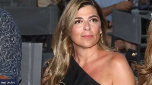 Αθανασία Μαρινάκη: Εντυπωσιακή σε φιλανθρωπική βραδιά - Σπάνια εμφάνισή της