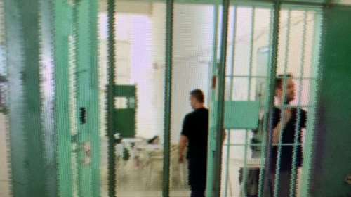 Γλυκά Νερά: Καρέ - καρέ ο Αναγνωστόπουλος να τηλεφωνεί ανέκφραστος από την ΣΤ πτέρυγα των φυλακών Κορυδαλλού [Βίντεο]