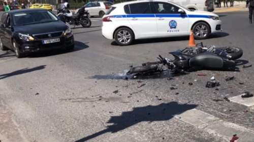 Τροχαίο στη Βουλή: Ξήλωσαν τον προκλητικό τροχονόμο που μίλησε απρεπώς στον ντελιβερά