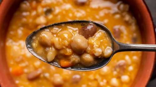 Το μενού της Μεγάλης Εβδομάδας: Νηστίσιμες επιλογές αποτοξίνωσης από τη διατροφολόγο