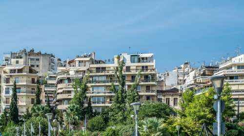 Ακίνητα: Πού υπάρχουν ευκαιρίες και γιατί δεν είναι λίγοι αυτοί που θέλουν να μετακομίσουν - Στο &quot;κόλπο&quot; και οι ξένοι