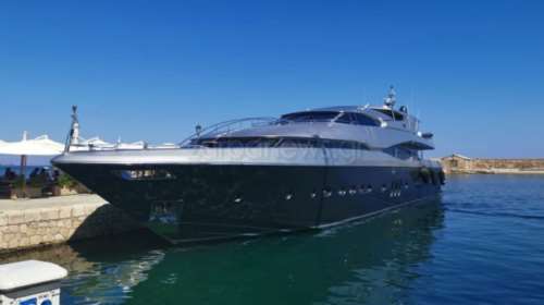 Απλά υπέροχο: Το &quot;Peftasteri&quot; στο Ενετικό Λιμάνι των Χανίων - Μυστήριο οι επιβάτες του [εικόνες]