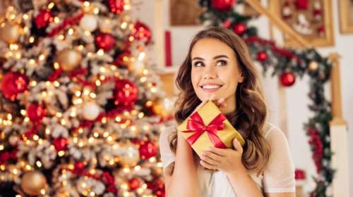 Τα πιο κομψά last minute δώρα μόδας για τα Χριστούγεννα που κοστίζουν έως 50 ευρώ