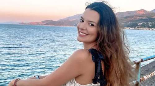 Νικολέττα Ράλλη: &quot;Έκοψα τον θηλασμό γιατί έπαθα πάρεση φωνητικών χορδών, δεν μπορούσα να μιλήσω...&quot;