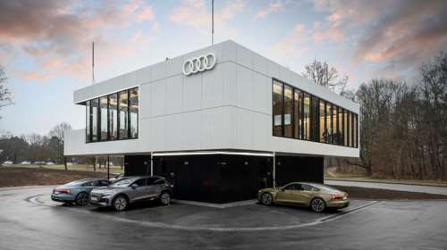 Παγκόσμια πρεμιέρα για τον πρωτοποριακό κόμβο φόρτισης της Audi