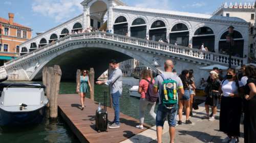 Μήνυμα ΠΟΥ: Να μάθουμε να ζούμε με τον κορονοϊό χωρίς εμβόλιο και με τοπικά lockdown