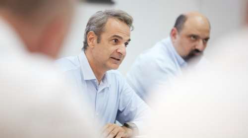 Ο Κυριάκος Μητσοτάκης στη Φαρκαδόνα: Στα 3 δισ. ευρώ οι πόροι για την αποκατάσταση της Θεσσαλίας από την κακοκαιρία Daniel