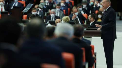 Απίστευτη πρόκληση Ερντογάν: &quot;Τουρκικό έμβλημα&quot; ο δικέφαλος αετός - Τι είπε για Κύπρο, Αν. Μεσόγειο και Θράκη