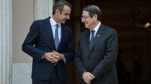 Διπλωματικός μαραθώνιος: Τηλεφωνική επικοινωνία Μητσοτάκη-Αναστασιάδη για τις τουρκικές προκλήσεις