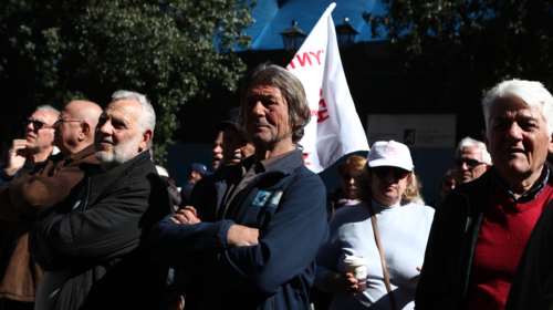 Συγκέντρωση διαμαρτυρίας συνταξιούχων σήμερα, στις 8 το απόγευμα, στο Σύνταγμα