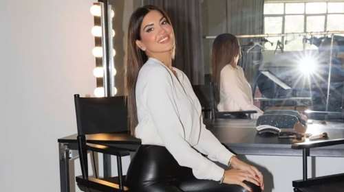 Σταματίνα Τσιμτσιλή: Μάς δείχνει τα υπέροχα στολίδια του χριστουγεννιάτικου δέντρου της