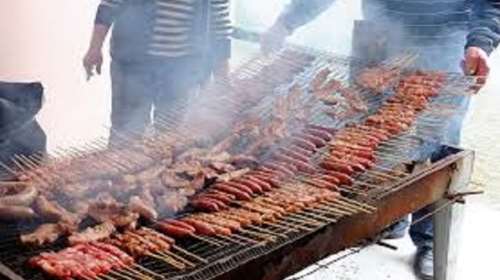 Πότε πέφτει η Τσικνοπέμπτη και η Καθαρά Δευτέρα - Οι αργίες που έρχονται