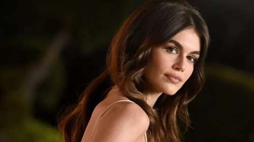 Αυτή η καφέ mascara κοστίζει 6,95 € και θα σου χαρίσει τη φυσικότητα που αναζητάς