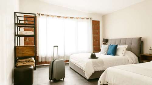 3 πράγματα που πρέπει οπωσδήποτε να κάνουμε μετά το check in στο ξενοδοχείο