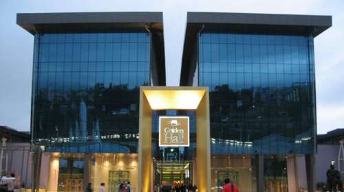 Κλείνει το Golden Hall λόγω κρούσματος κορωνοϊού